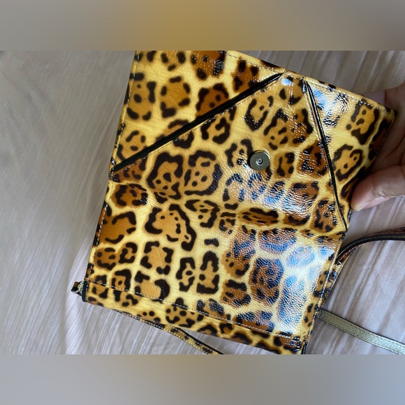 Brighton Leopard Patent Leather Envelope Cell Phone Organize Crossbody Clutch - Picture 14 of 15